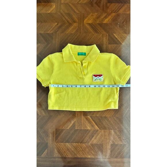 United Colors of Benetton Yellow Cropped Polo Shirt Embroidered Patch - Picture 12 of 12
